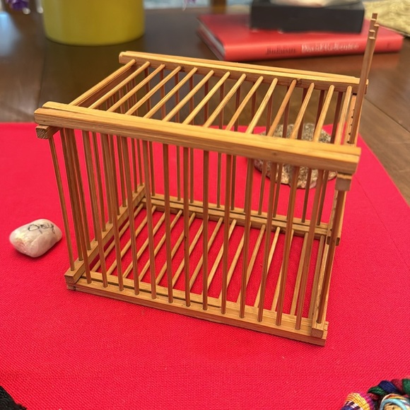 BUNDLE OF DECOR - Picture 14 of 17